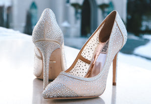 Glitter White Pointed-Toe Pumps
